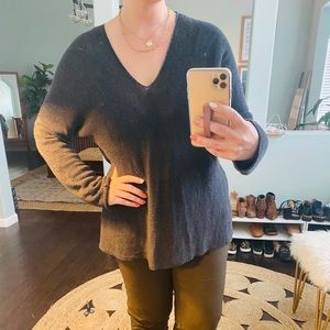 Vince knit vneck sweater